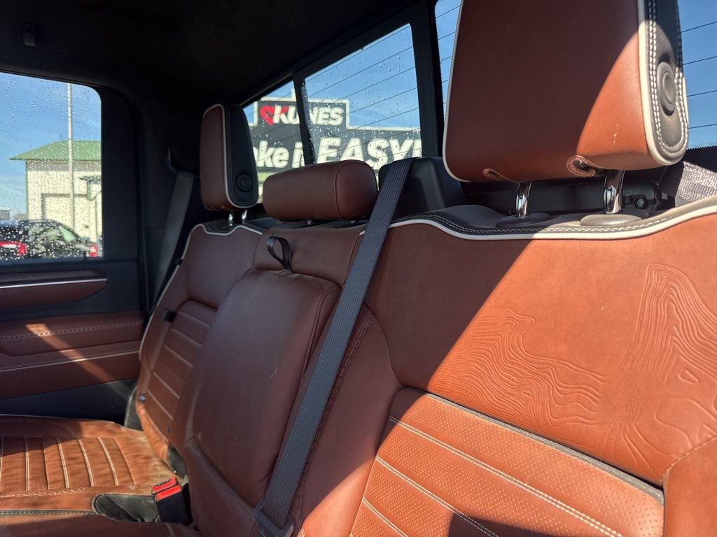 Used 2025 GMC Sierra 3500 Denali Ultimate AWD/4WD image 41