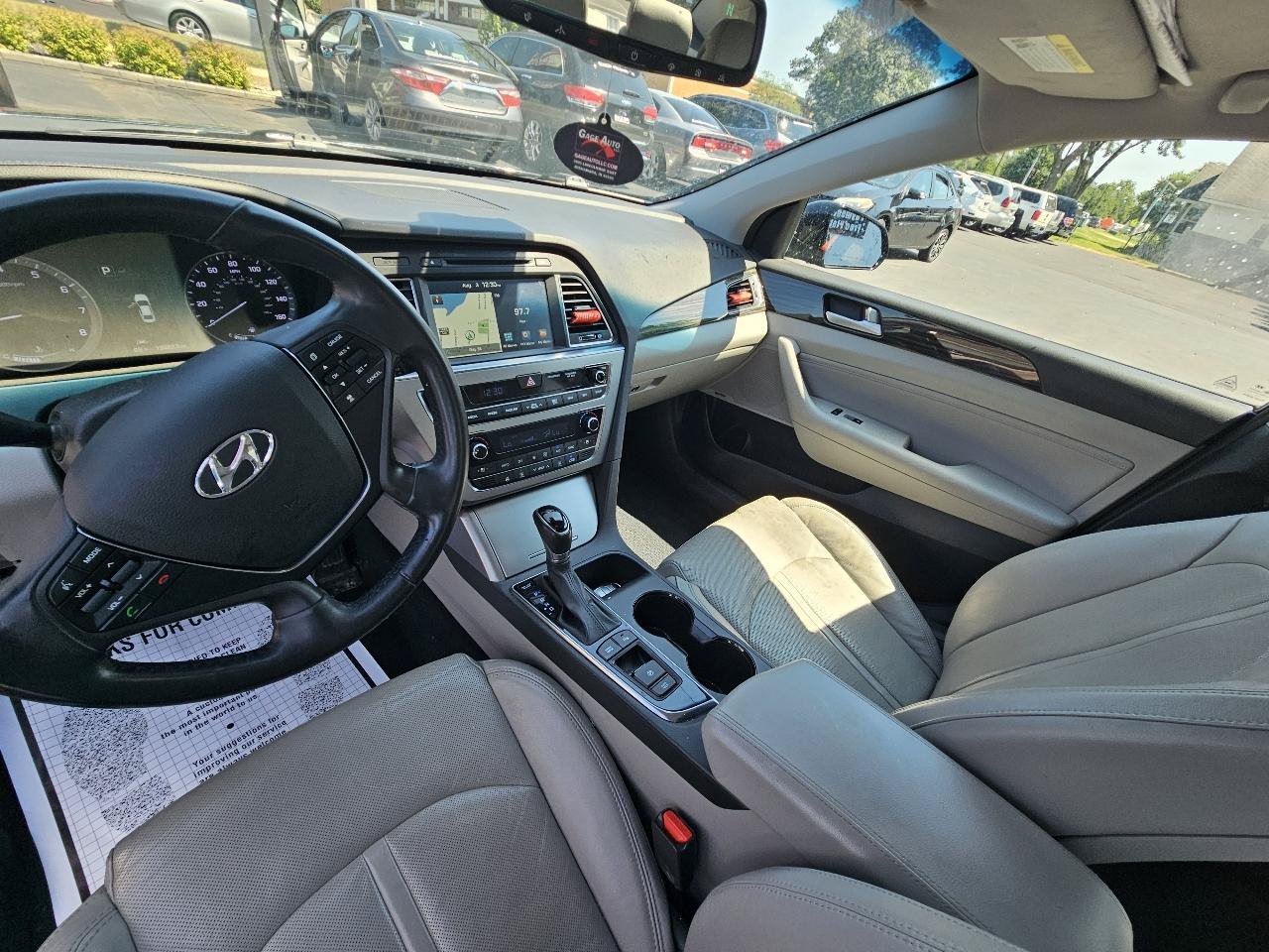 Used 2015 Hyundai Sonata Limited w/ Option Group 06 FWD image 20
