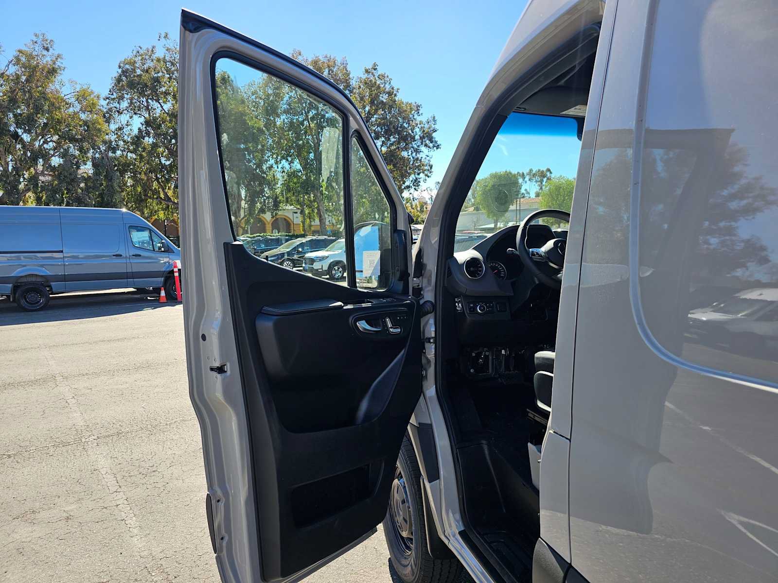 New 2026 Mercedes-Benz Sprinter 2500 image 19