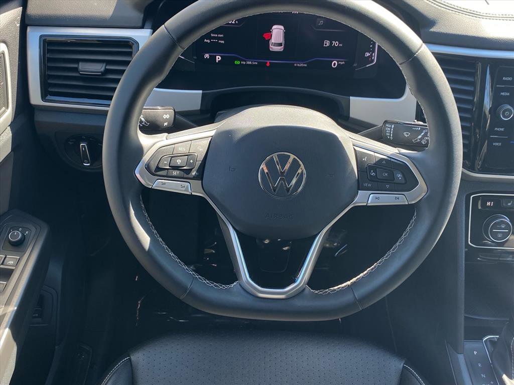 Certified 2023 Volkswagen Atlas SE w/ Panoramic Sunroof Package image 3