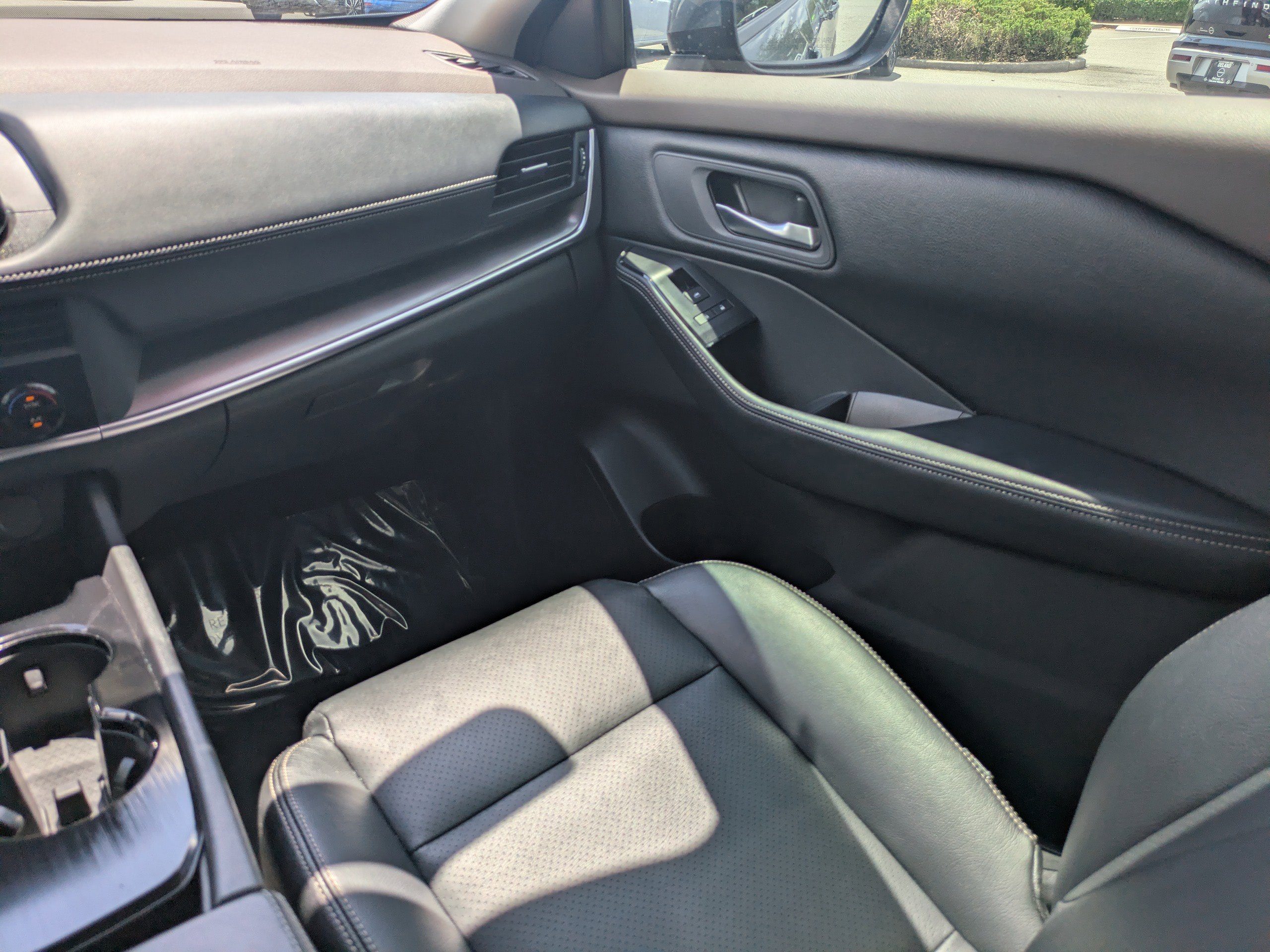 Certified 2023 Nissan Rogue SV FWD image 18