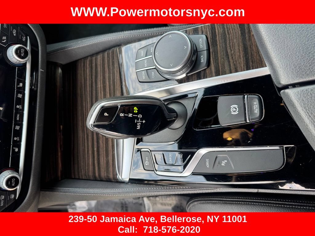 Used 2020 BMW 530e w/ Luxury Package RWD image 30