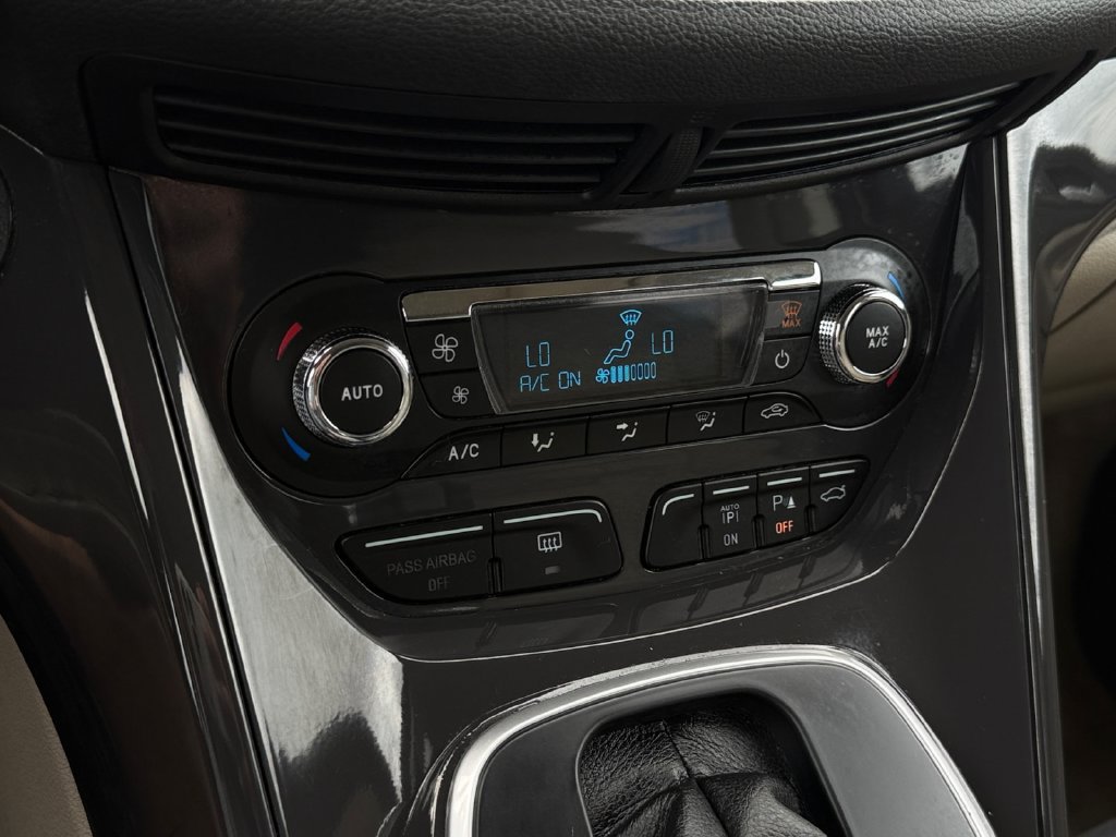 Used 2014 Ford Escape Titanium w/ Equipment Group 401A FWD image 26