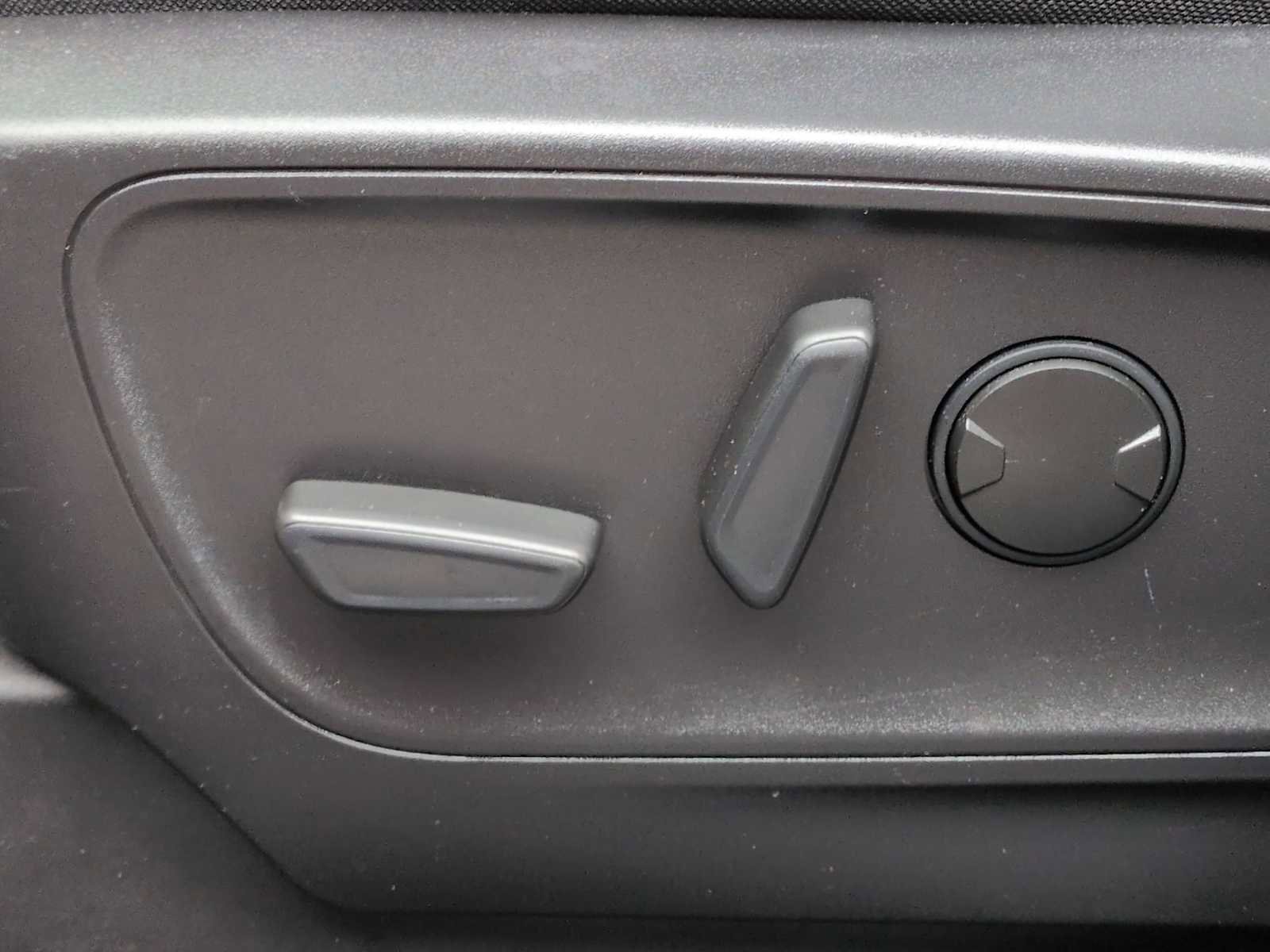 Used 2023 Ford Escape ST-Line Elite w/ Premium Technology Package image 18