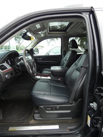 Used 2007 Cadillac Escalade EXT w/ Climate Package AWD/4WD image 39