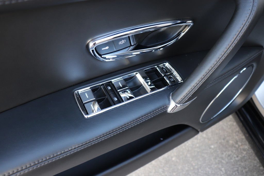 Used 2015 Bentley Flying Spur V8 AWD/4WD image 36