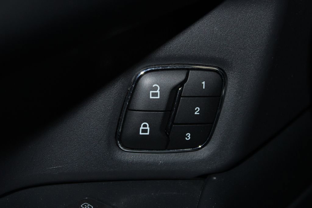 Used 2023 Ford Expedition Platinum AWD/4WD image 43