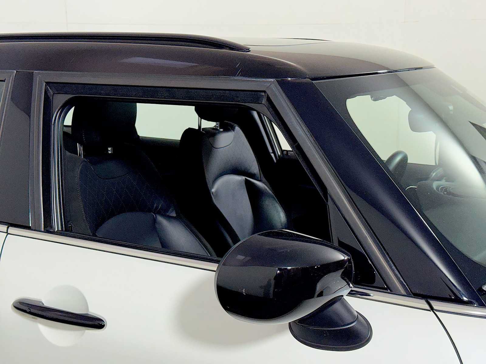 Certified 2023 MINI Cooper S w/ Signature Upholstery Package FWD image 29