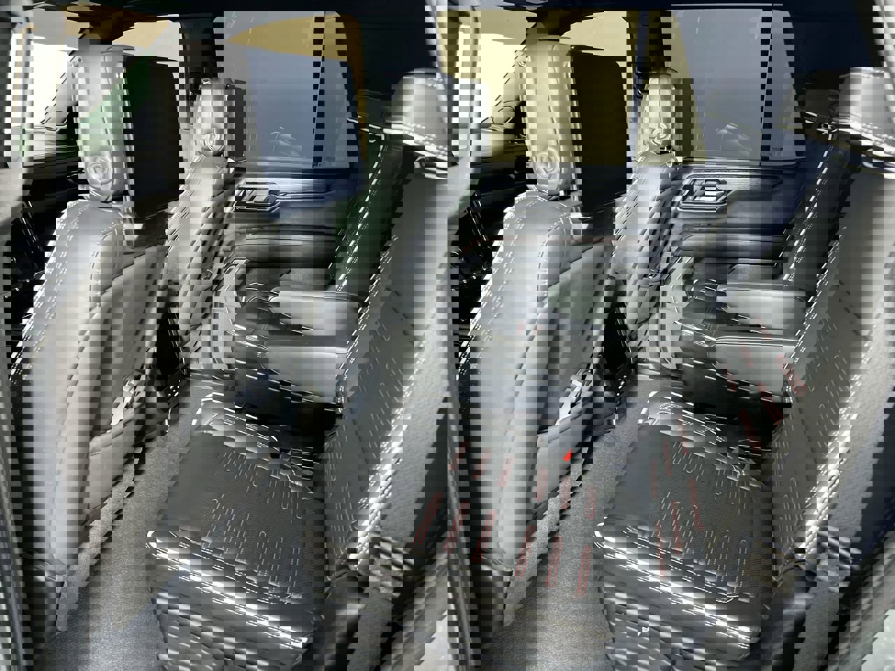 Used 2025 GMC Yukon AT4 Ultimate image 26