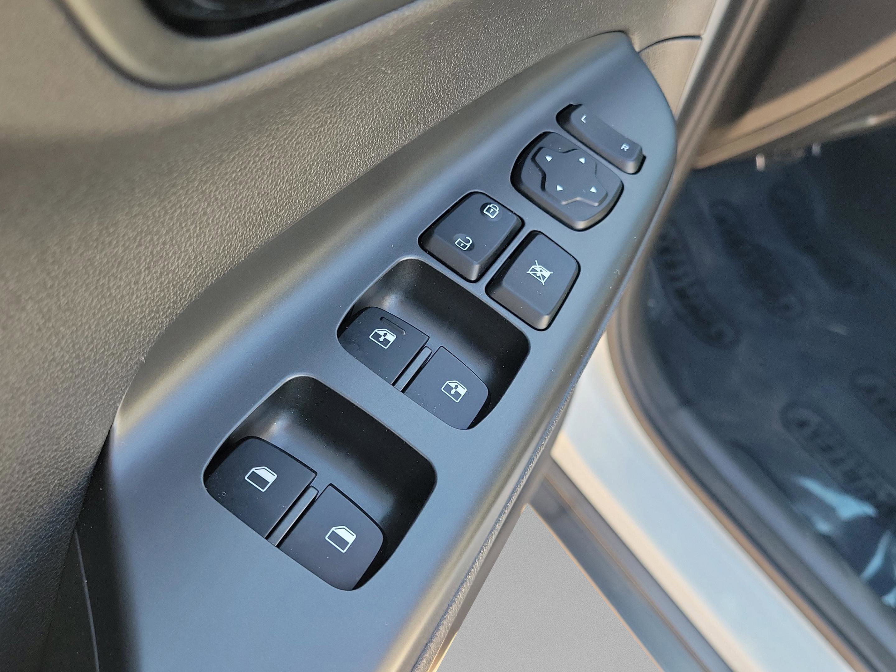 Used 2021 Hyundai Kona Night w/ Cargo Package image 12