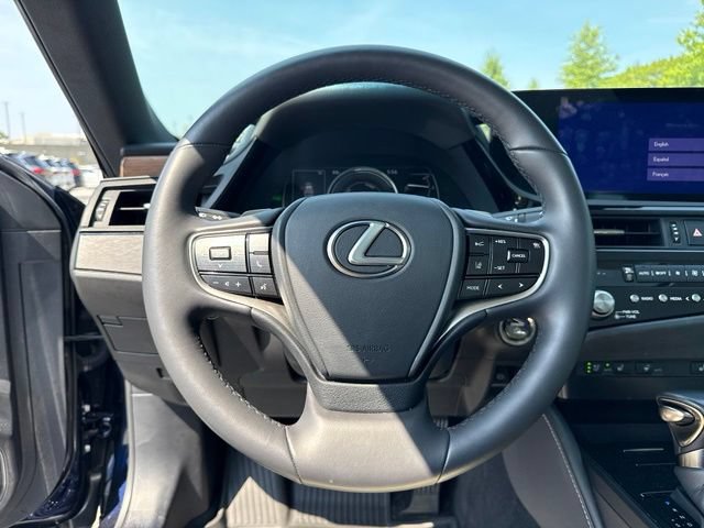 Used 2025 Lexus ES 300h w/ Premium Package FWD image 28