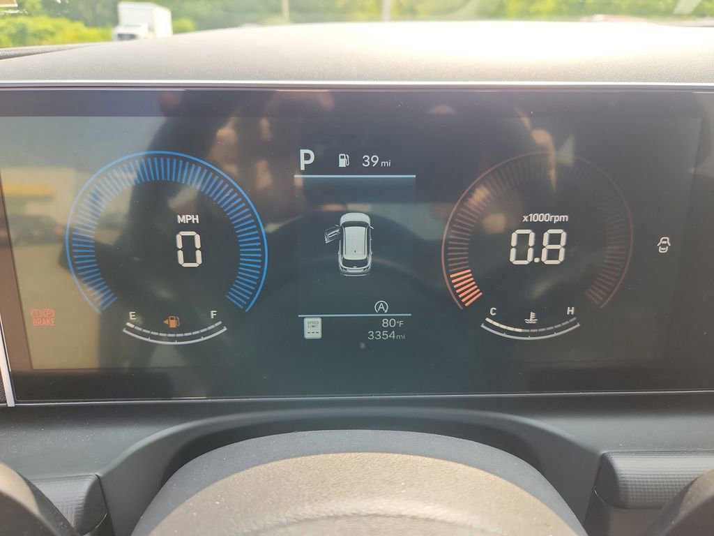 Used 2025 Hyundai Tucson SE image 14