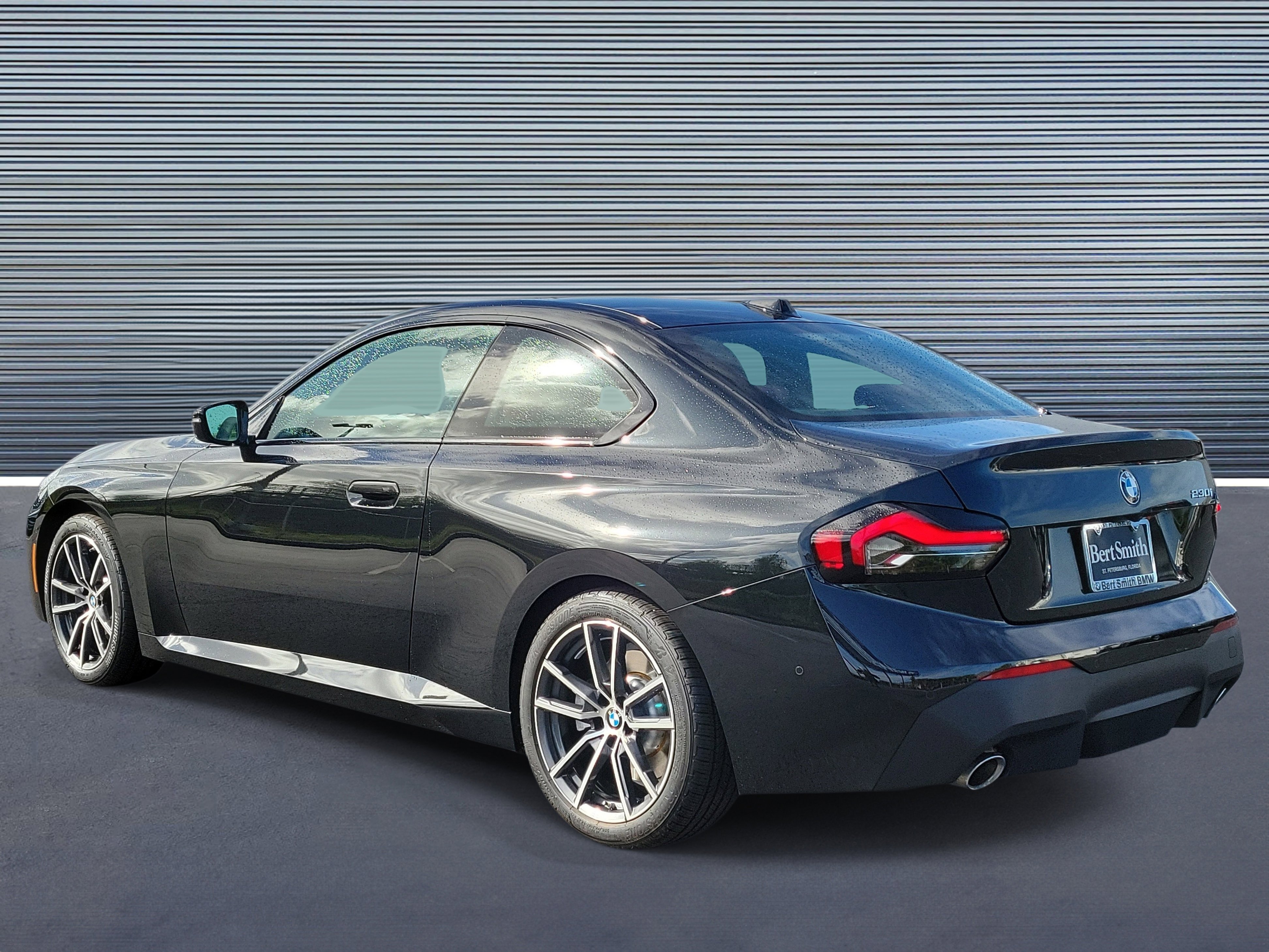 Used 2025 BMW 230i Coupe RWD image 4