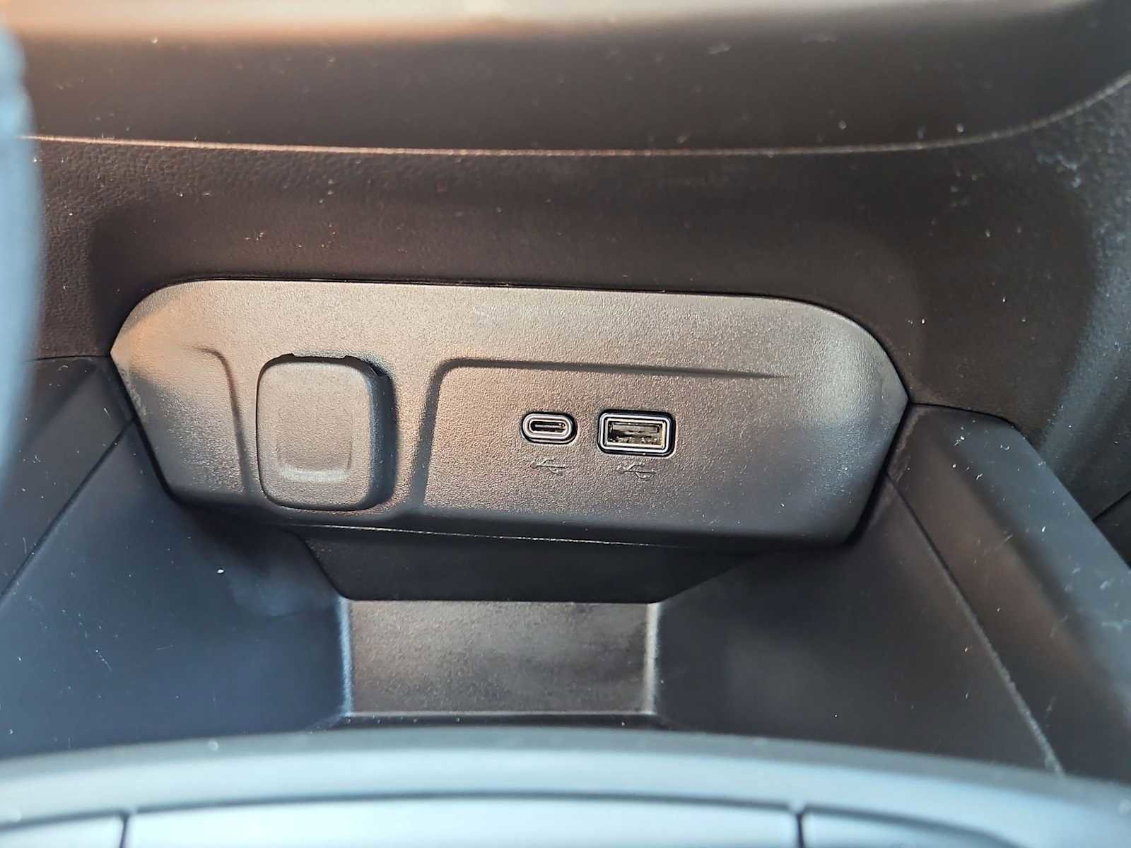 Certified 2024 Chevrolet Trax LS w/ LS Convenience Package image 31