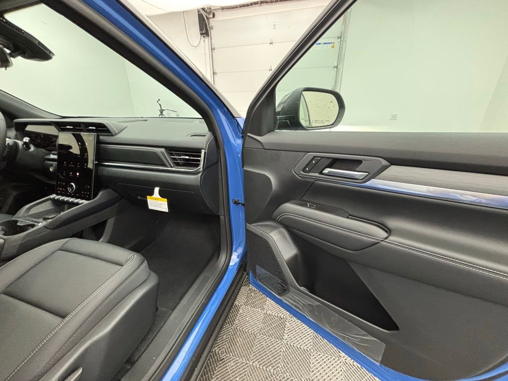 New 2026 GMC Terrain Elevation w/ Elevation Premium Package image 35