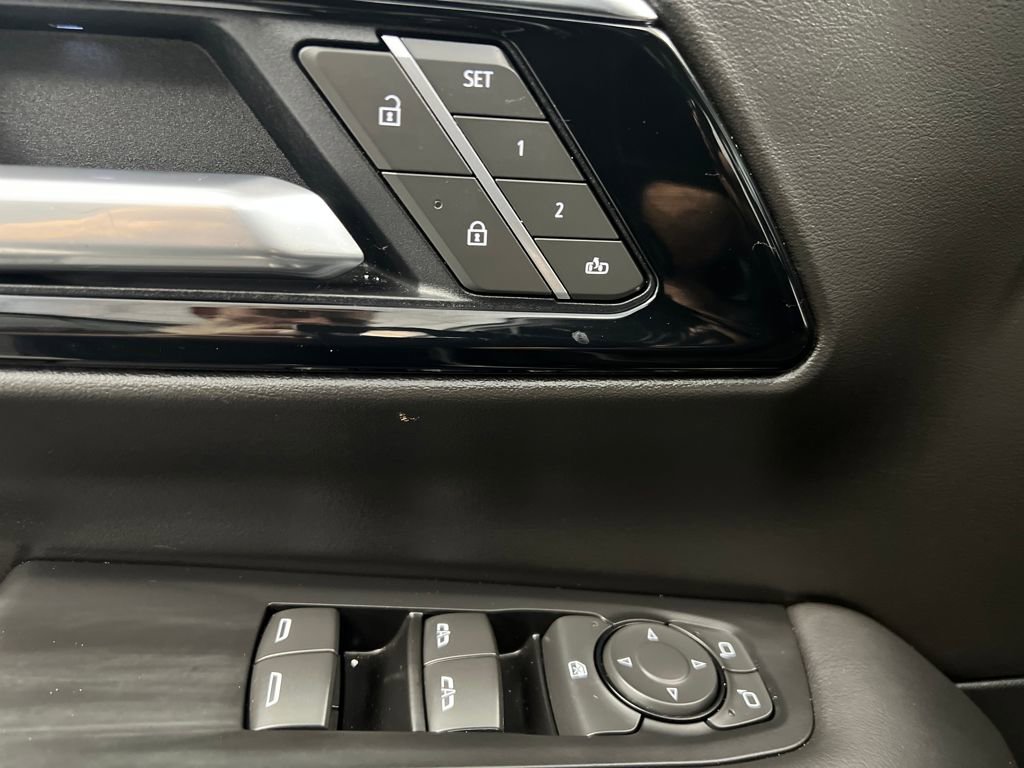 Used 2025 Chevrolet Tahoe LT image 12