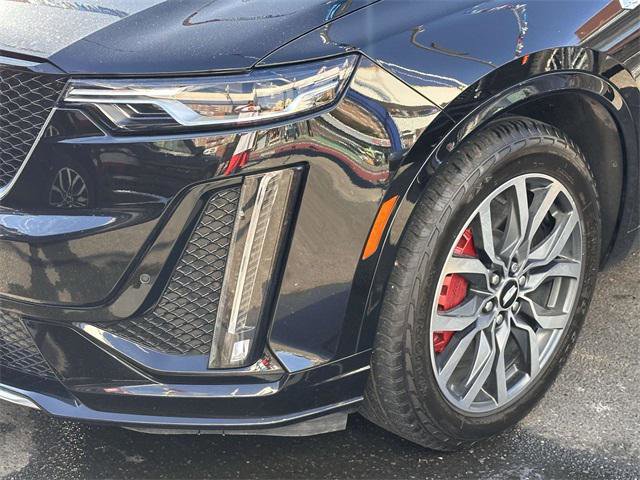 Used 2023 Cadillac XT6 Sport image 7