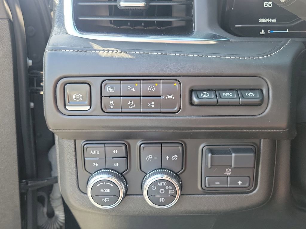 Used 2023 GMC Yukon Denali Ultimate image 25