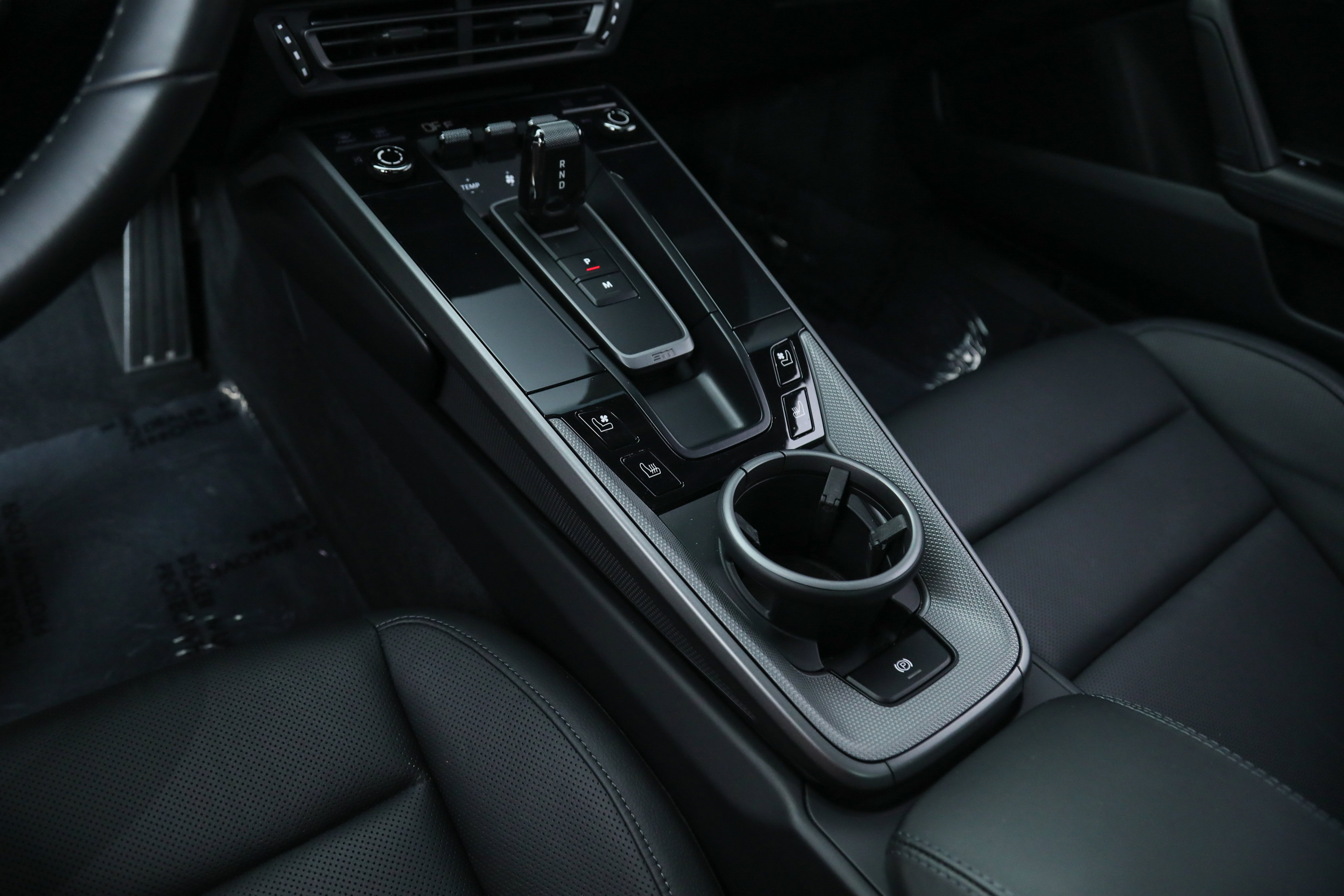 Used 2022 Porsche 911 Carrera image 28