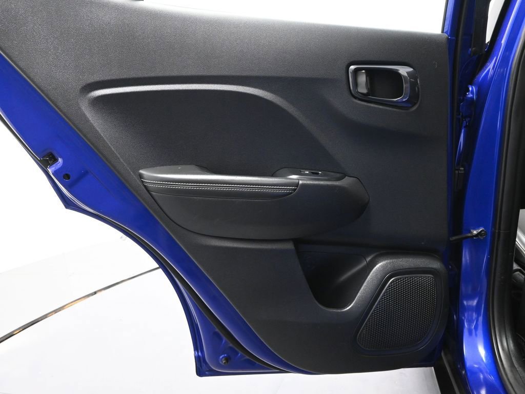 Used 2023 Hyundai Venue Limited w/ Cargo Package image 28