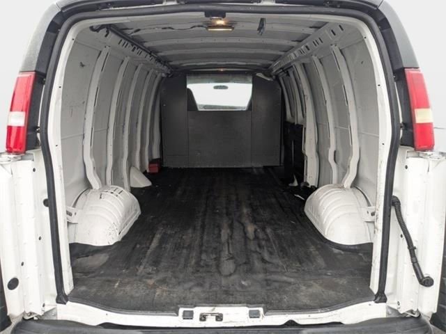 Used 2012 GMC Savana 2500 Extended w/ Power Package image 13