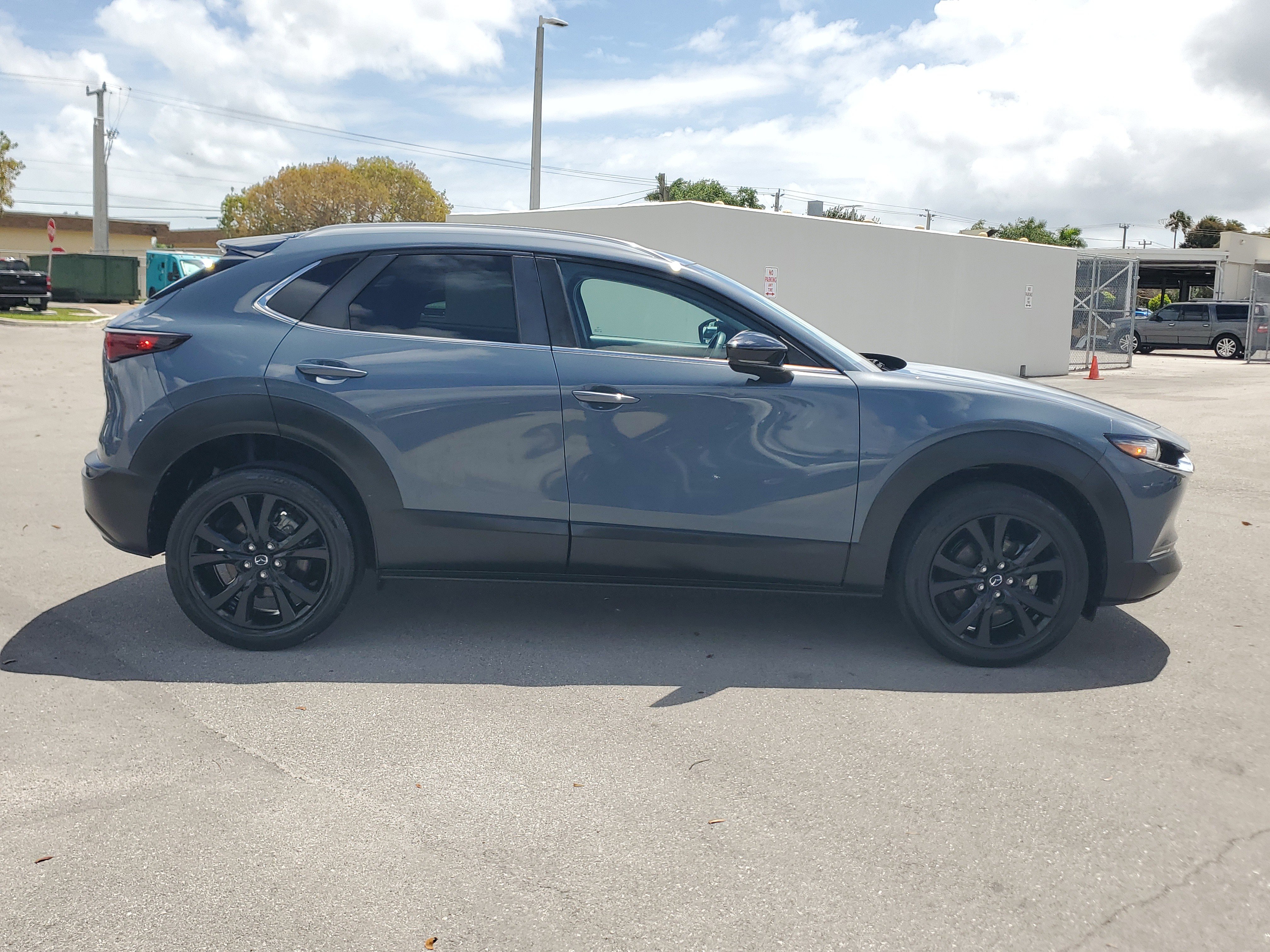 Used 2022 MAZDA CX-30 AWD 2.5 S w/ Preferred Package image 4