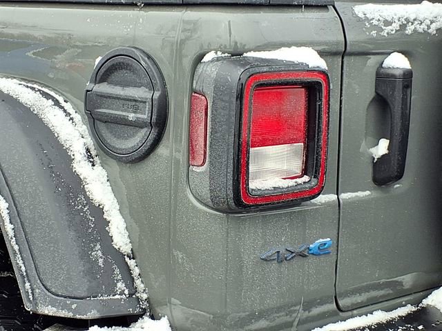 Used 2023 Jeep Wrangler Unlimited w/ Cold Weather Group image 22