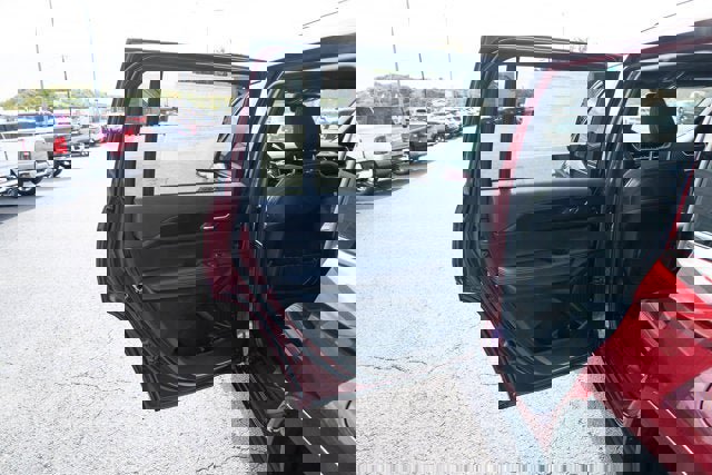 New 2025 Jeep Grand Cherokee L Laredo image 11