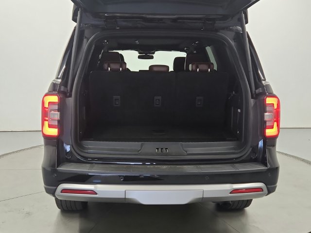 Used 2023 Ford Expedition Limited RWD image 23