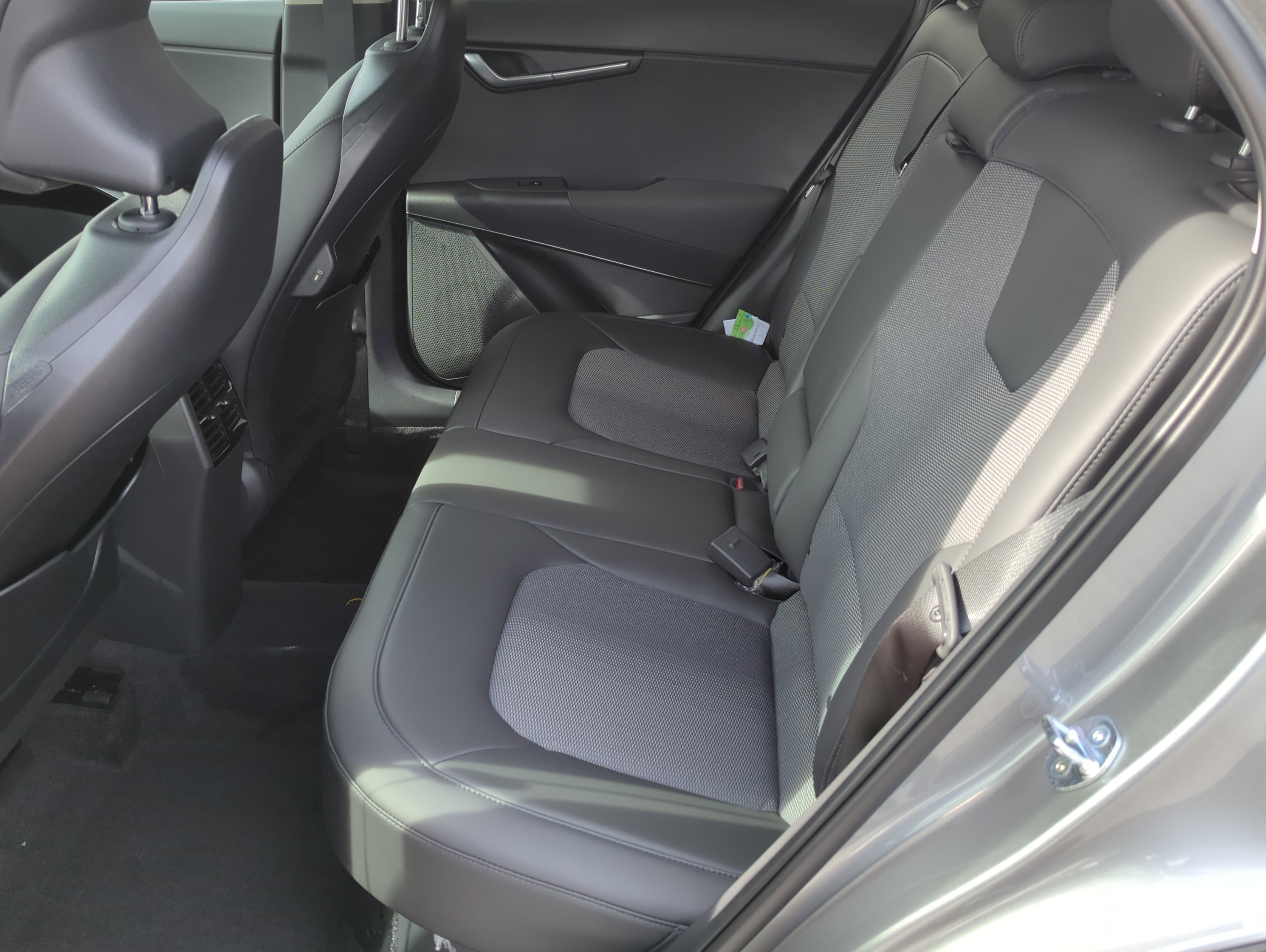 New 2026 Kia Niro EX w/ EX Premium Package FWD image 19