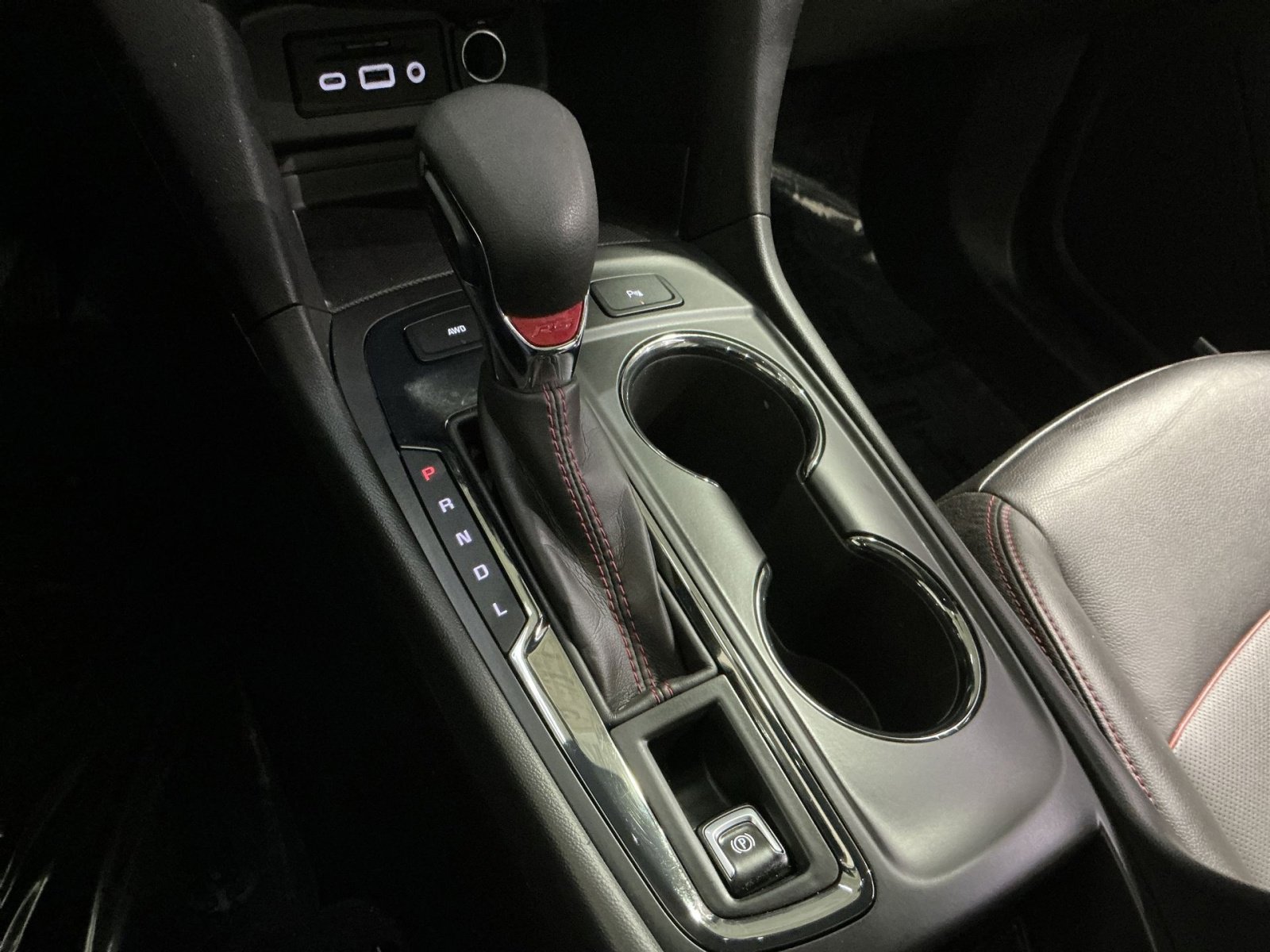 Used 2022 Chevrolet Equinox RS w/ RS Leather Package image 30