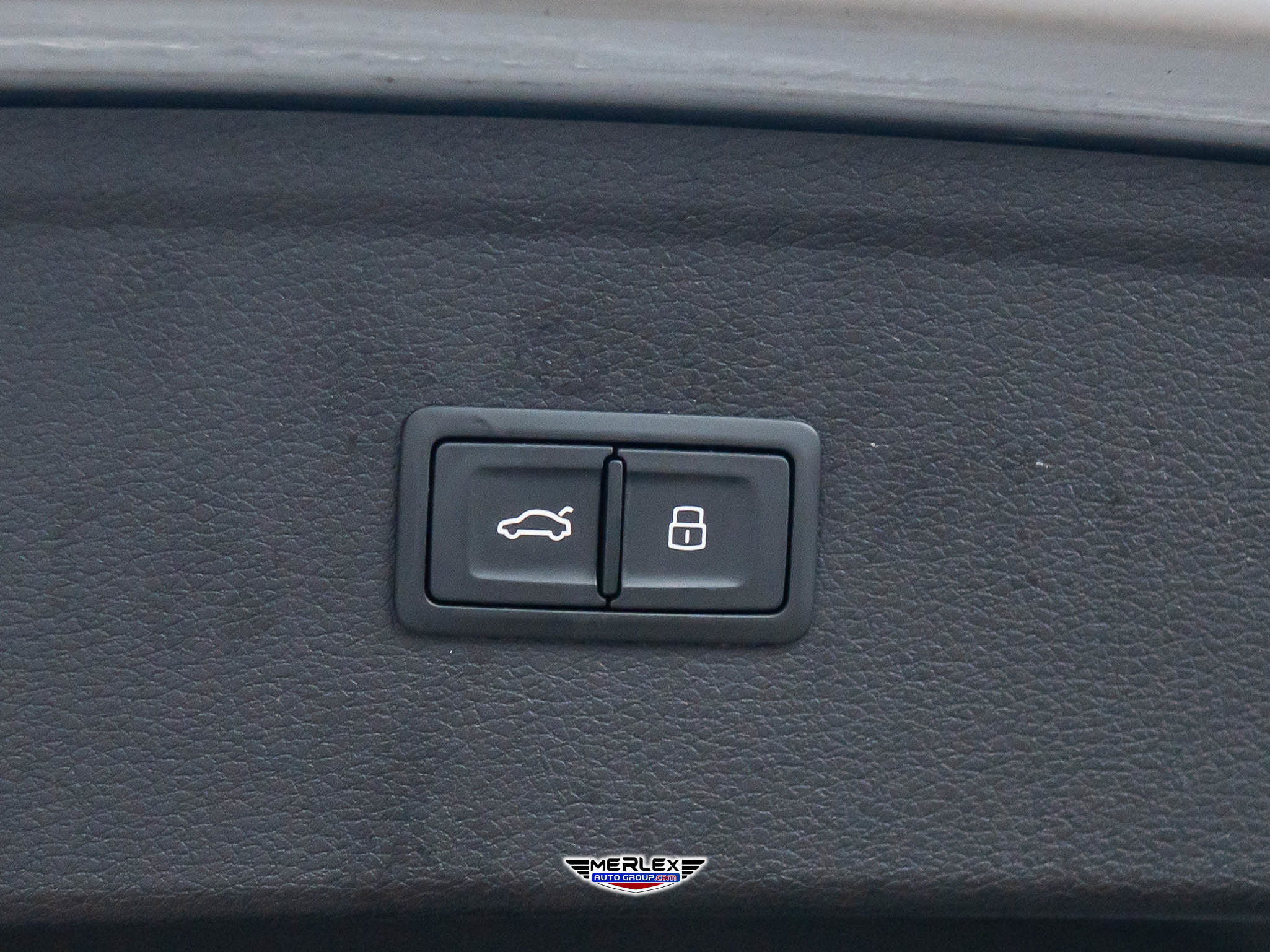 Used 2018 Audi SQ5 Prestige w/ Prestige Package image 57