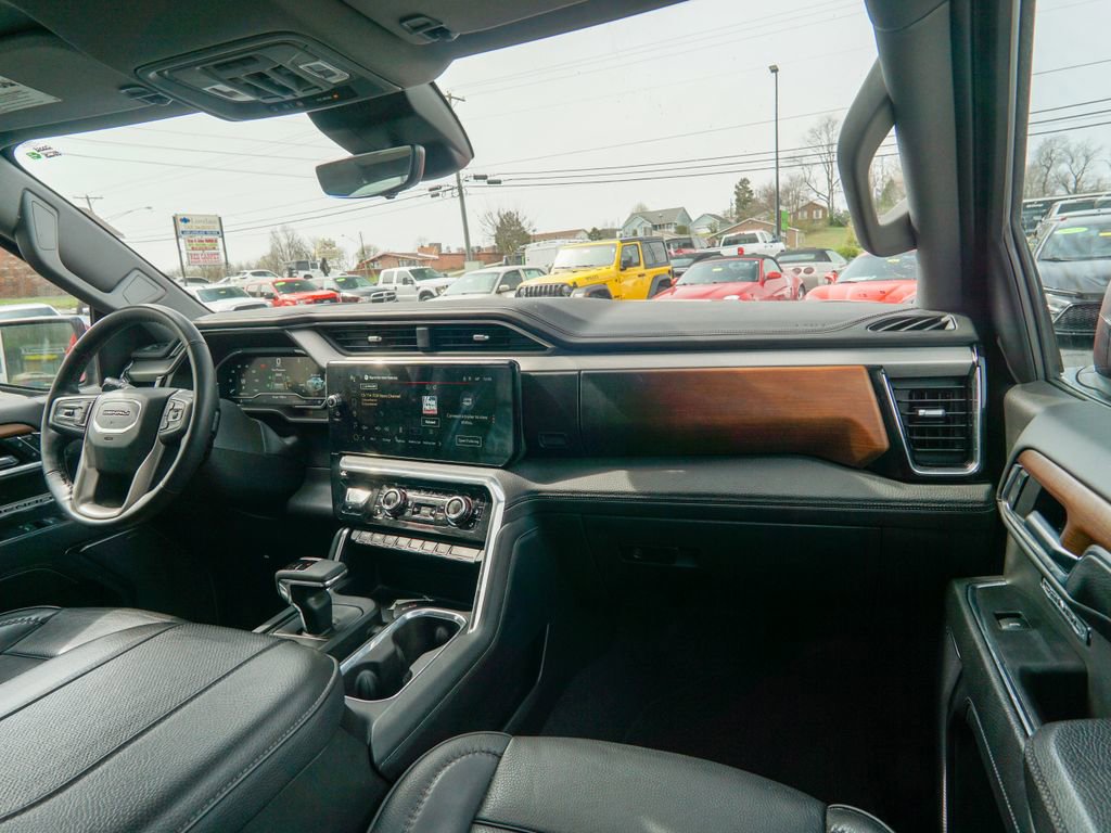 Used 2023 GMC Sierra 1500 Denali w/ Denali Reserve Package image 14