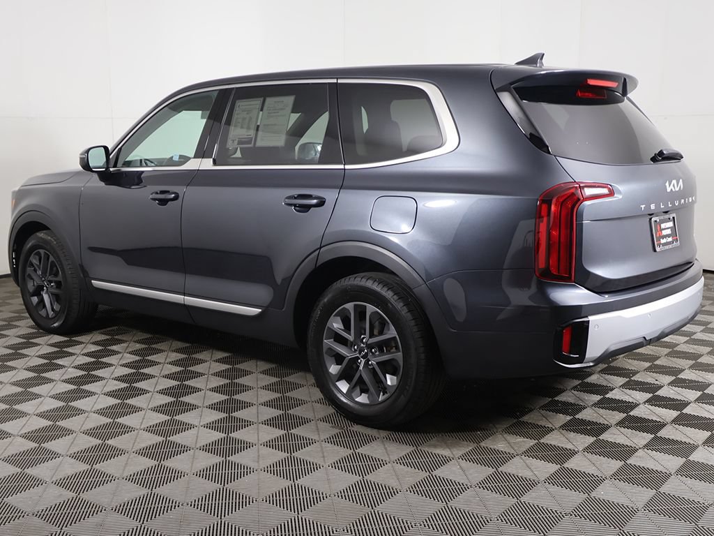 Used 2023 Kia Telluride LX AWD/4WD image 13