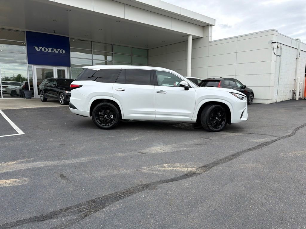 Used 2025 Lexus TX 350 AWD w/ Technology Package image 2