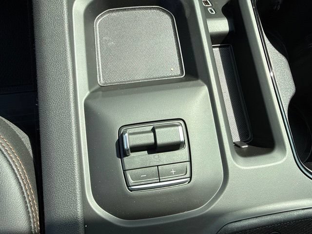 New 2026 GMC Sierra 2500 AT4 w/ AT4 Premium Plus Package AWD/4WD image 34
