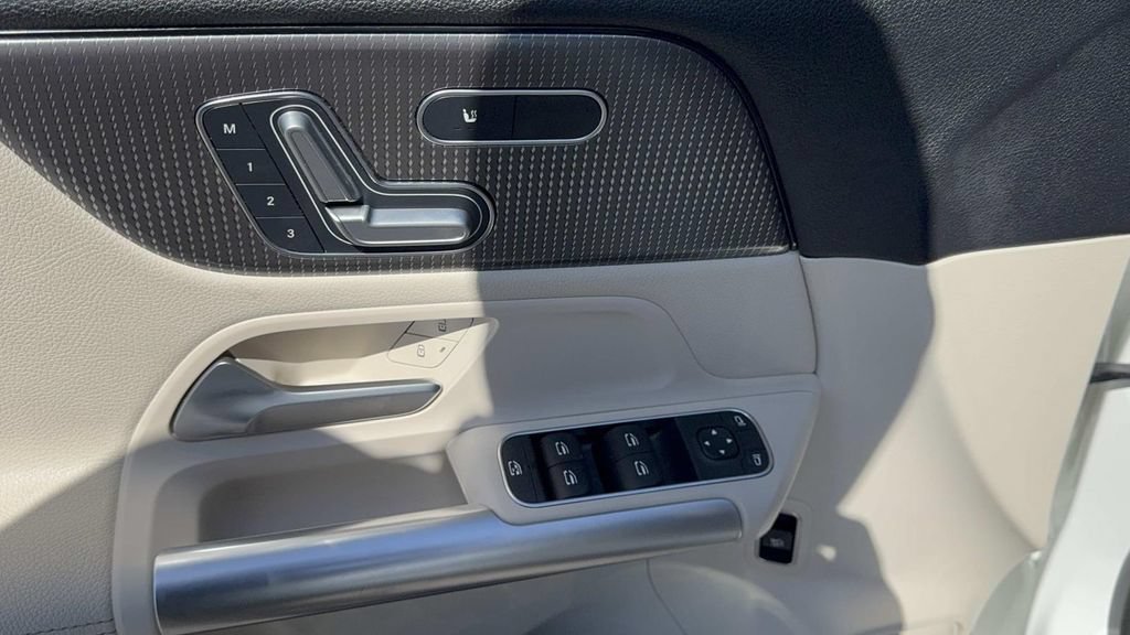 Used 2023 Mercedes-Benz GLA 250 image 15