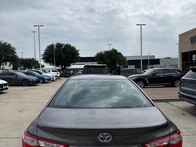 Used 2017 Toyota Camry SE FWD image 9