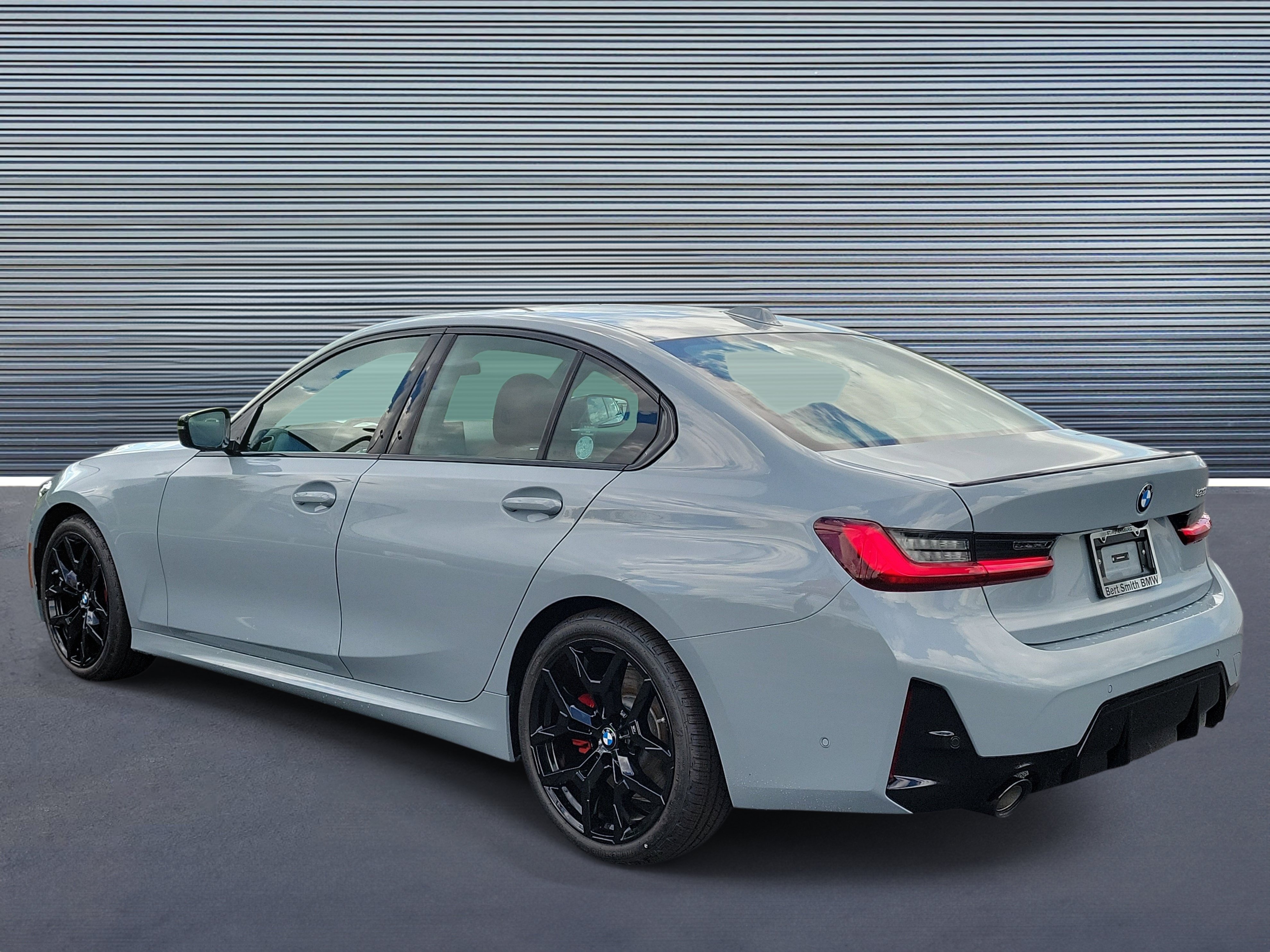 New 2026 BMW 330i Sedan w/ M Sport Package RWD image 4
