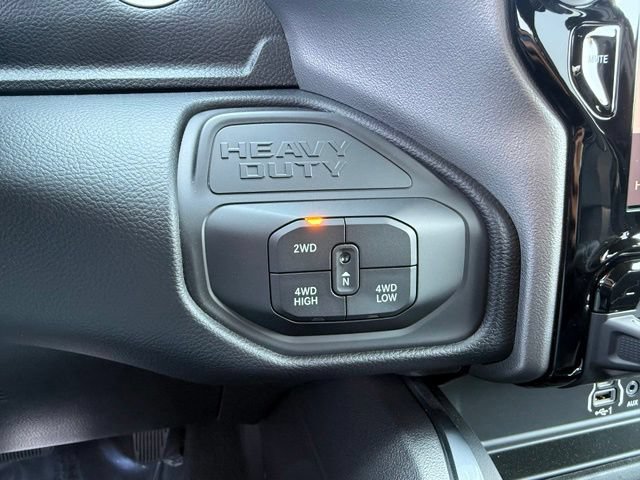 Used 2026 RAM 3500 Laramie w/ Towing Technology Group AWD/4WD image 43