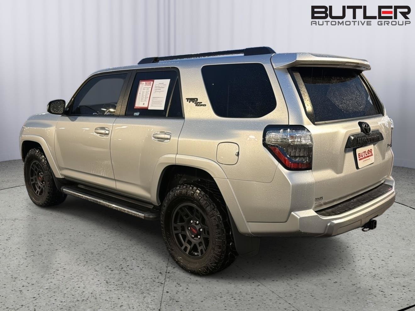 Certified 2023 Toyota 4Runner TRD Off-Road Premium w/ Moonroof Package AWD/4WD image 4