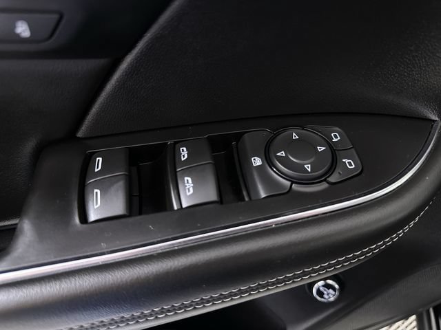 Used 2023 Buick Envision Essence w/ Sport Touring Package AWD/4WD image 24