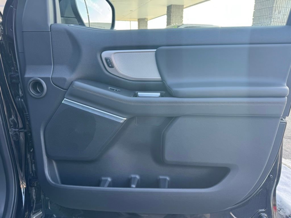Used 2025 Ford Expedition Max Active image 16