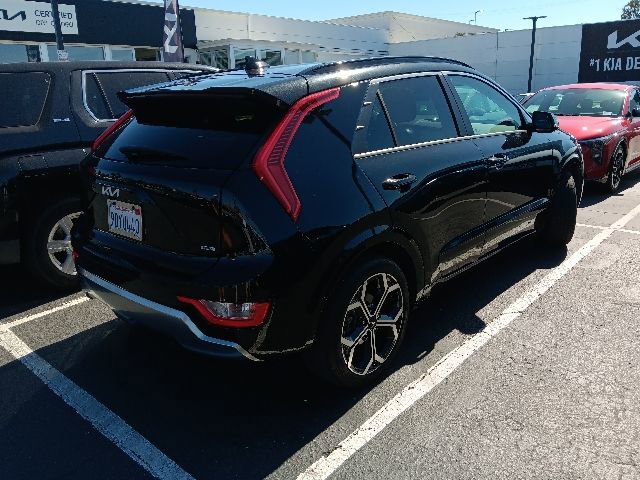 Used 2023 Kia Niro EX Touring FWD image 8