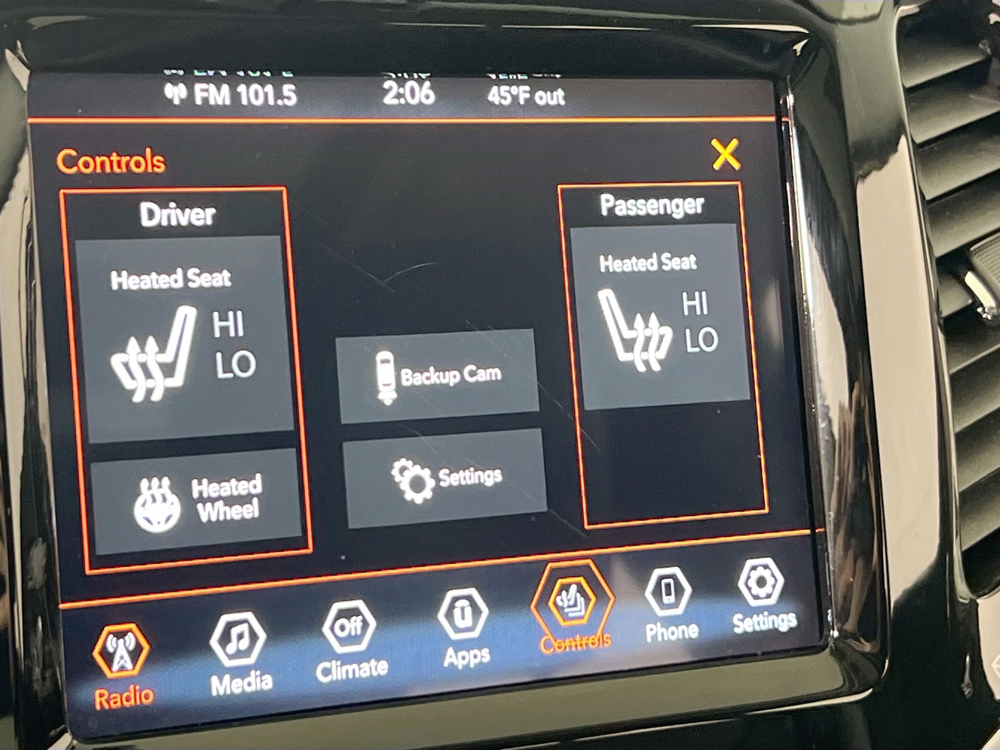 Used 2022 Jeep Cherokee Limited image 19