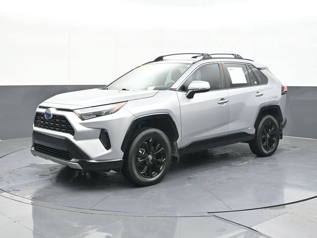 Used 2024 Toyota RAV4 SE AWD/4WD image 4