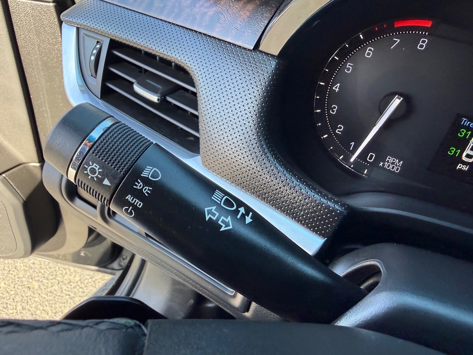 Used 2019 Cadillac XTS Luxury image 31