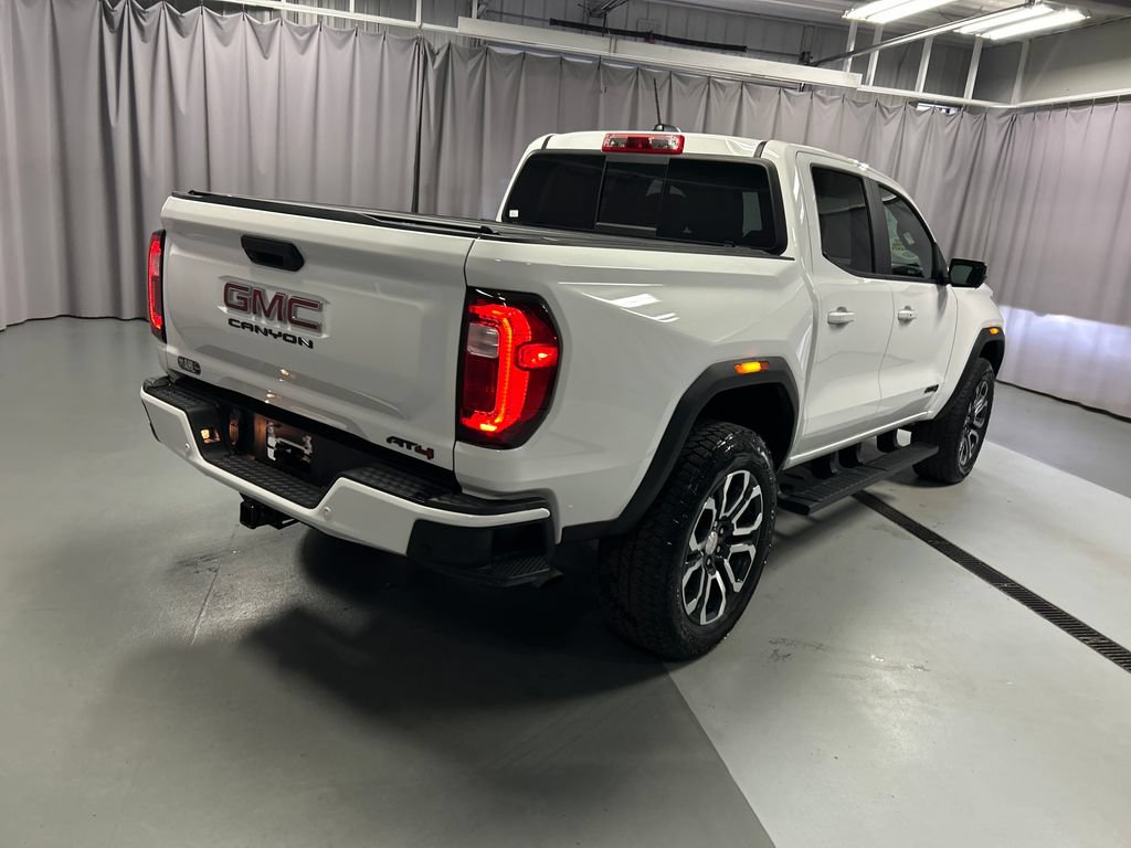 Used 2023 GMC Canyon AT4 w/ Technology Package AWD/4WD image 7