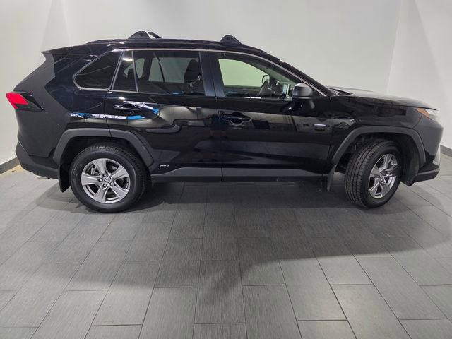 Used 2025 Toyota RAV4 LE AWD/4WD image 6