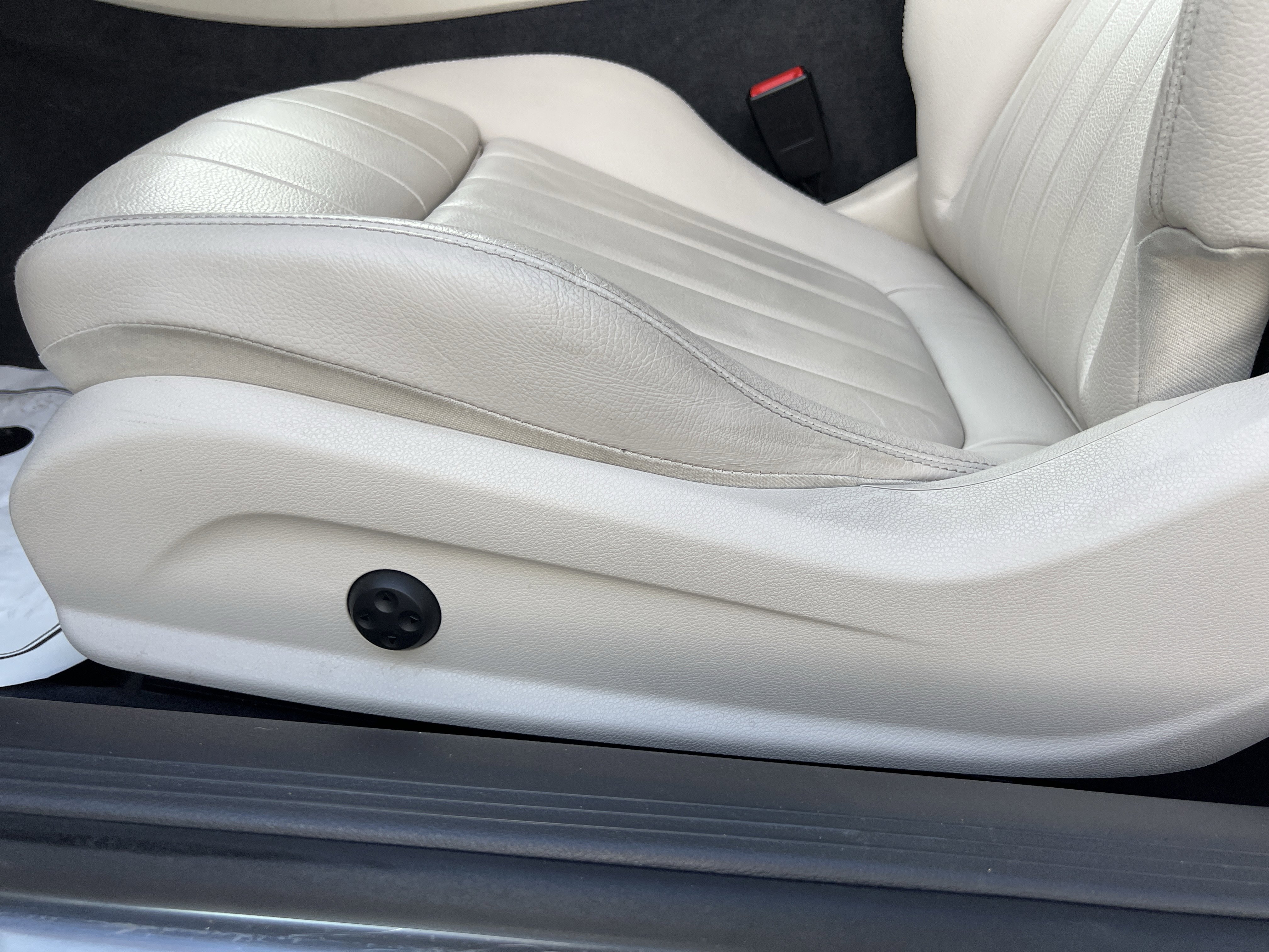 Used 2022 Mercedes-Benz E 450 4MATIC Coupe image 13